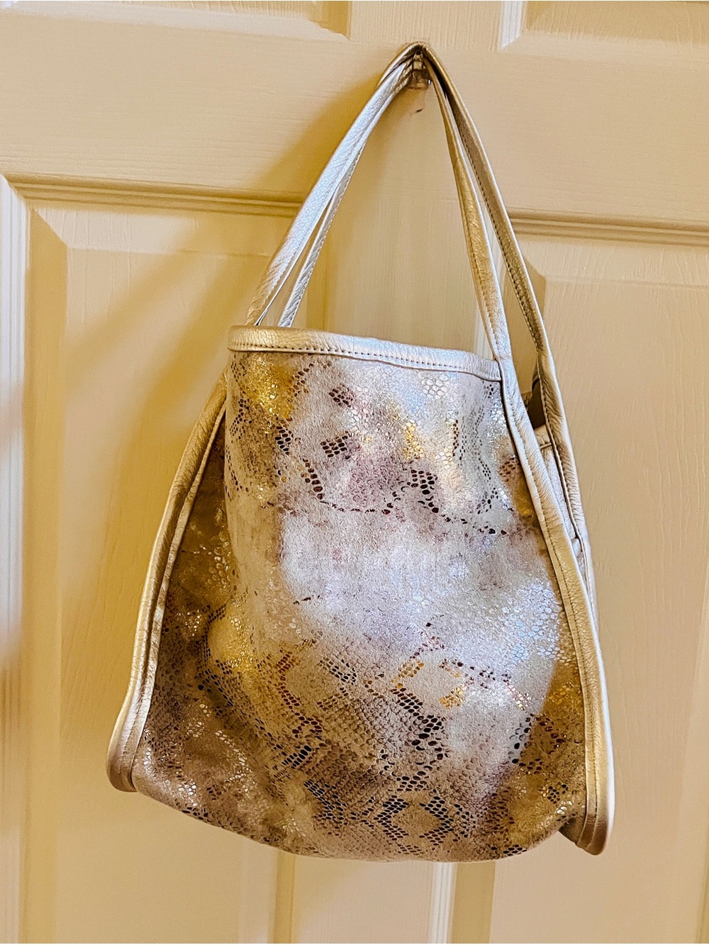 Rough & Tumble Bag Snake Metallic Leather Hobo Shoulder Bag Tote Gold Large
